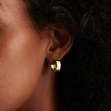 Najo - Stella Huggie Earrings Gold Plated